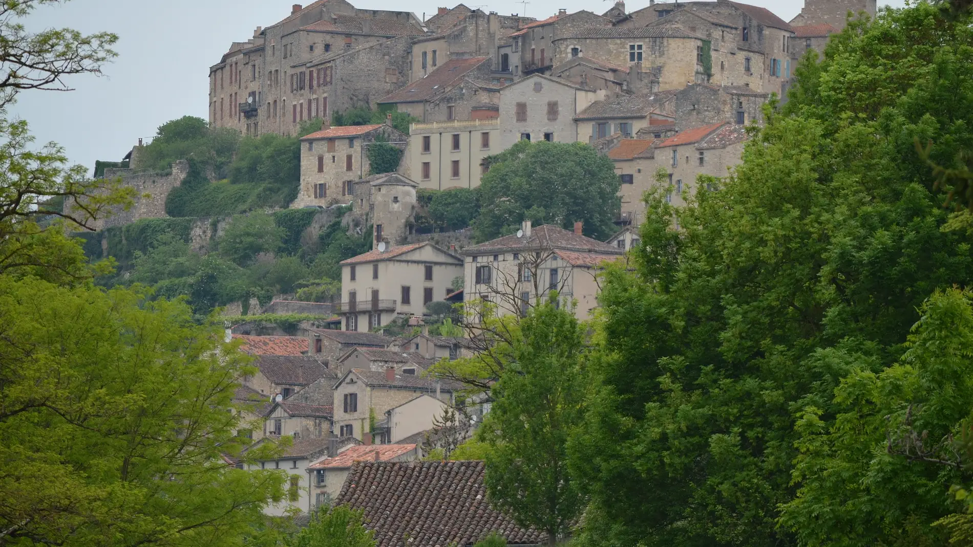 Cordes-sur-ciel, un pueblo francés para tocar el cielo Cordes-sur-ciel, un pueblo francés para tocar el cielo