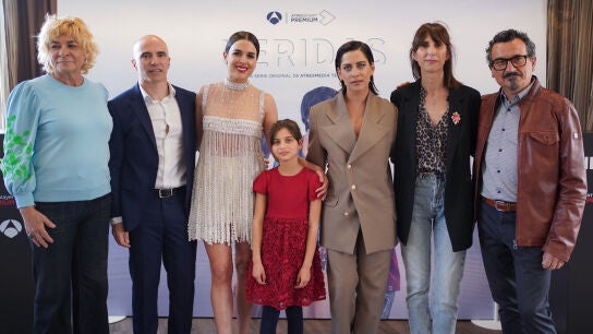 El equipo de 'Heridas' en el Festival de Málaga.