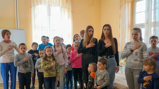 La huida de la guerra, disfrazada de juego: así lograron llevar a Polonia a los niños de un orfanato de Ucrania La huida de la guerra, disfrazada de juego: así lograron llevar a Polonia a los niños de un orfanato de Ucrania