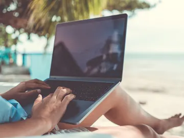 Teletrabajo en la playa Teletrabajo en la playa