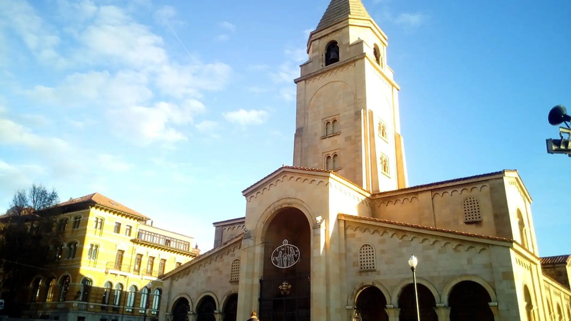 Iglesia de San Pedro de Gijón: historia y por qué es tan importante para la ciudad asturiana