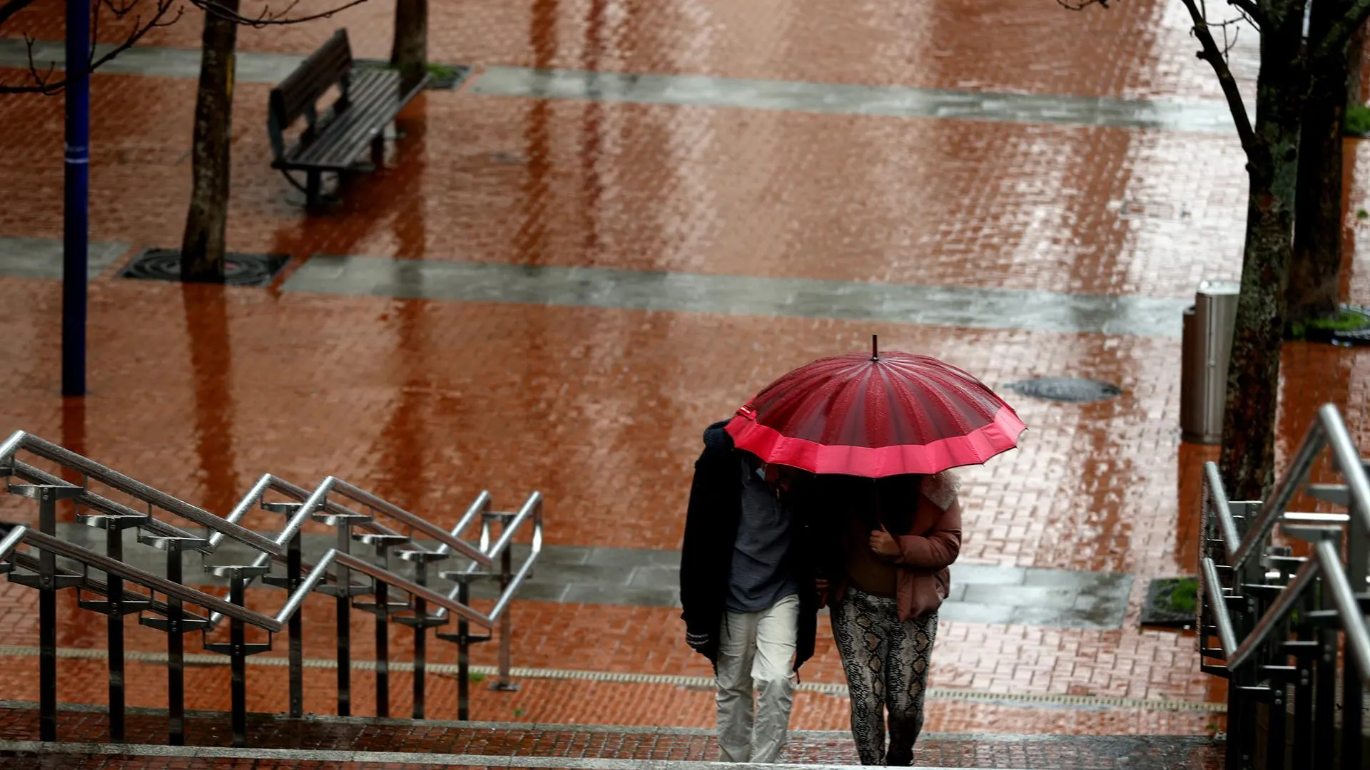 La borrasca trae más lluvia, acompañada de barro en algunos puntos