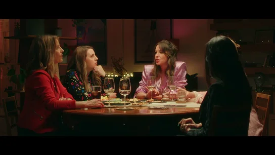 "El mejor caldo el de gallina": La Mala Rodríguez, Esperanza Aguirre, Luz Sánchez-Mellado y Carolina Iglesias plantan cara a la crisis de los 50 "El mejor caldo el de gallina": La Mala Rodríguez, Esperanza Aguirre, Luz Sánchez-Mellado y Carolina Iglesias plantan cara a la crisis de los 50