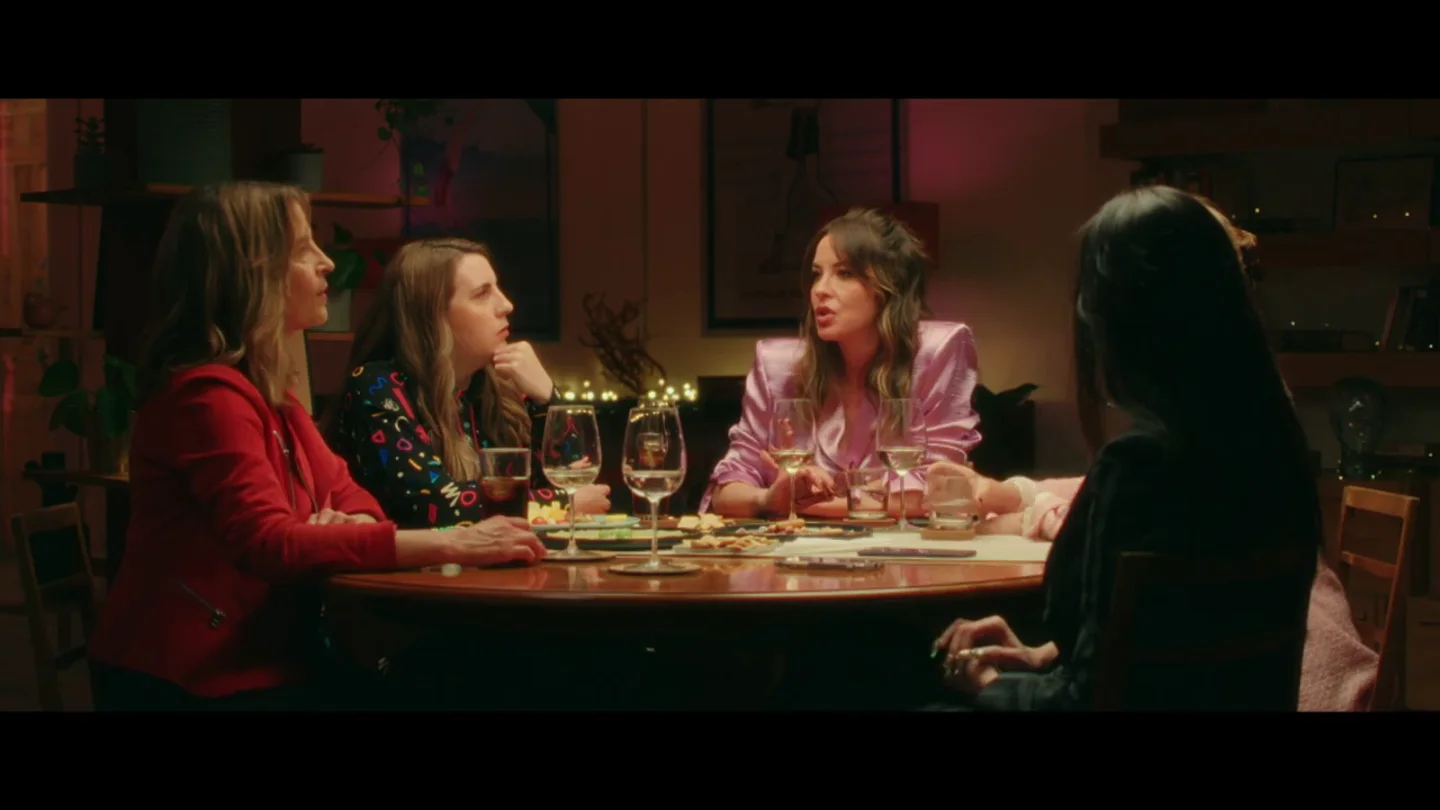 "El mejor caldo el de gallina": La Mala Rodríguez, Esperanza Aguirre, Luz Sánchez-Mellado y Carolina Iglesias plantan cara a la crisis de los 50 "El mejor caldo el de gallina": La Mala Rodríguez, Esperanza Aguirre, Luz Sánchez-Mellado y Carolina Iglesias plantan cara a la crisis de los 50