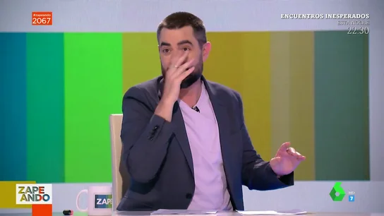 La reacción de Dani Mateo cuando se le cae un moco en pleno directo de Zapeando La reacción de Dani Mateo cuando se le cae un moco en pleno directo de Zapeando