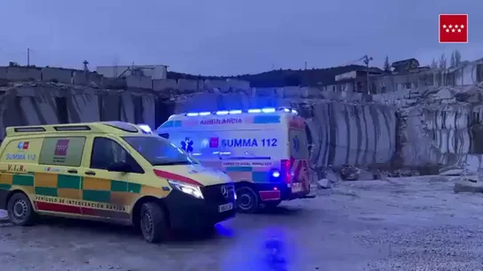 Muere un joven de 30 años al caerle encima una piedra de 20.000 kilos en la cantera donde trabajaba Muere un joven de 30 años al caerle encima una piedra de 20.000 kilos en la cantera donde trabajaba