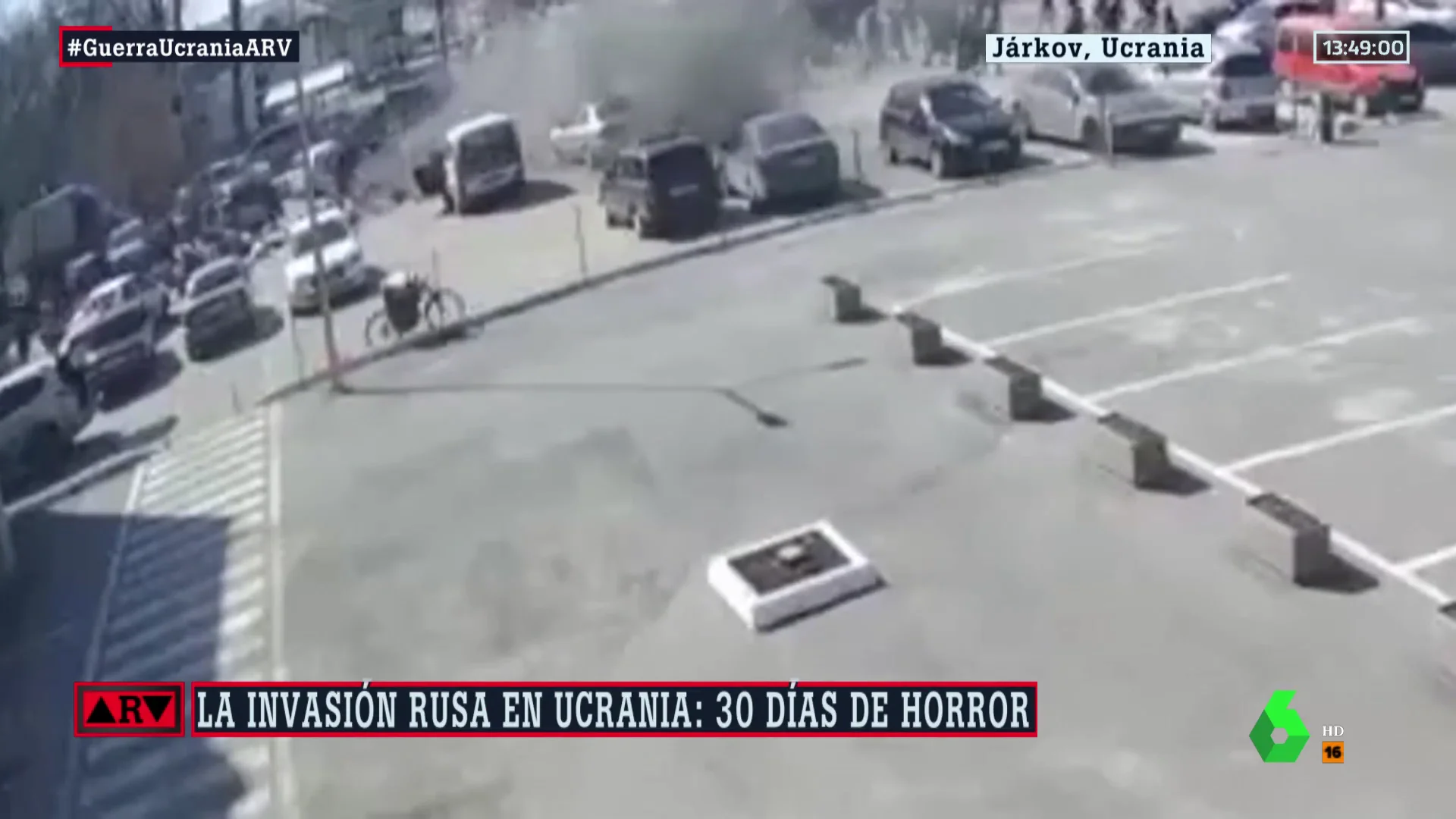 Al menos seis muertos en el ataque a una cola del pan en Járkov Al menos seis muertos en el ataque a una cola del pan en Járkov