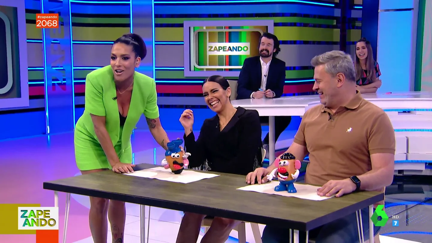 Reto en plató: los zapeadores intentan montar un Mr. Potato en tiempo récord Reto en plató: los zapeadores intentan montar un Mr. Potato en tiempo récord