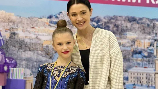 Katya Dyachenko y Anastasia Meshchanenkov Katya Dyachenko y Anastasia Meshchanenkov