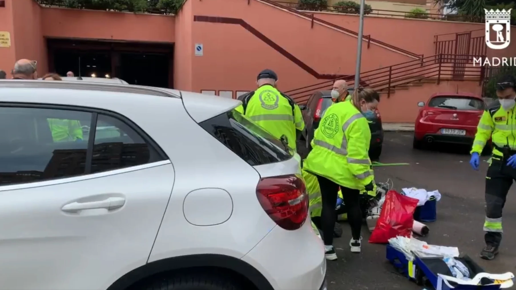 Parte del dispositivo del Samur tras el atropello mortal