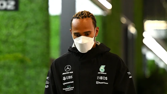 Hamilton, pensativo Hamilton, pensativo