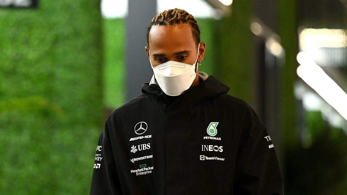 Hamilton, pensativo