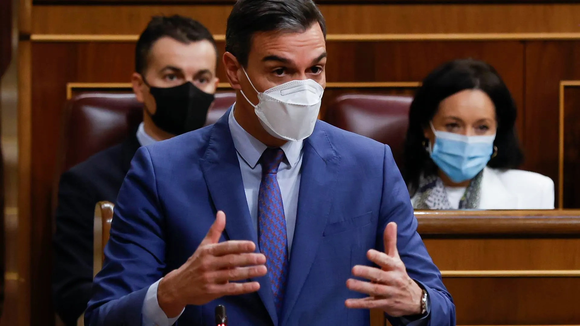 El presidente del Gobierno, Pedro Sánchez, interviene durante la sesión de control.