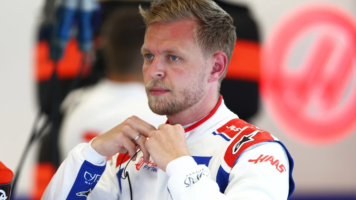 Kevin Magnussen, con Haas