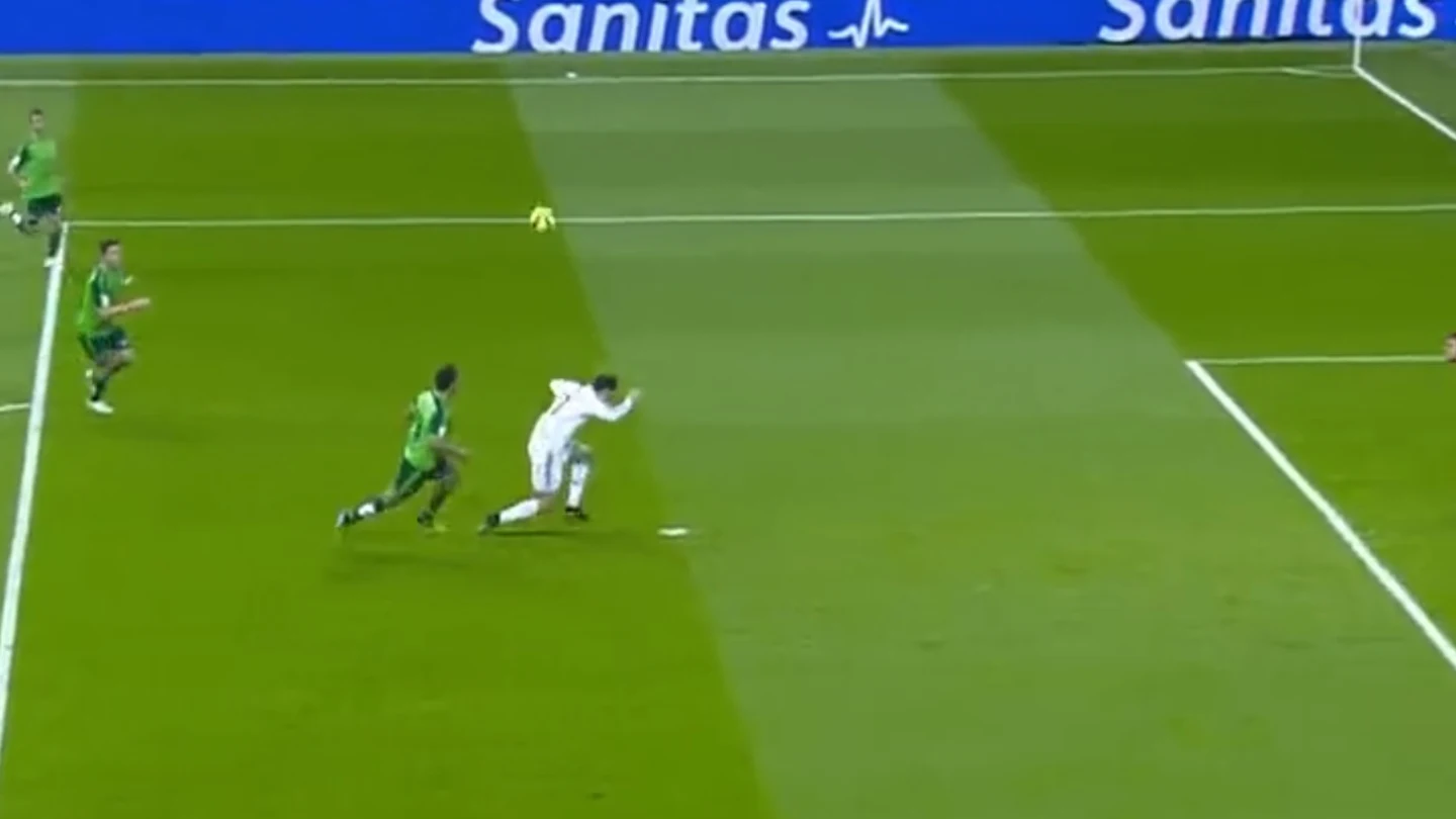 El Celta calienta al madridismo en la noche de los Oscars: recatan un 'piscinazo' de Cristiano en 2014 El Celta calienta al madridismo en la noche de los Oscars: recatan un 'piscinazo' de Cristiano en 2014
