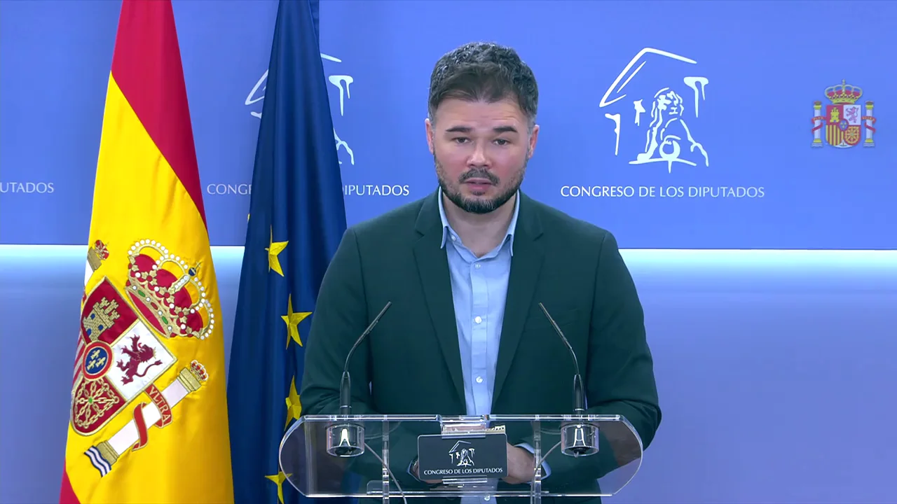 Rufián: "Parece que tenga que venir una invasión extraterrestre para que el Gobierno haga lo que debe"