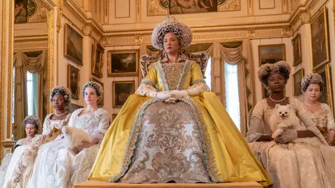 la reina Charlotte en el salón de recepciones la reina Charlotte en el salón de recepciones