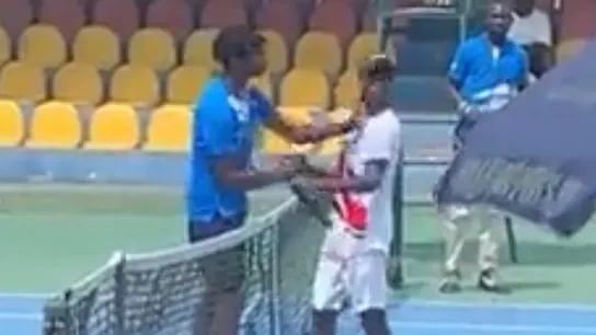 Agresión en un partido de tenis Agresión en un partido de tenis