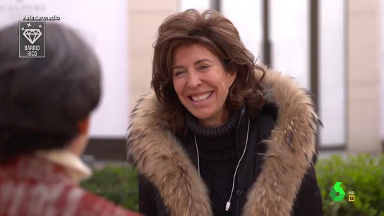 Los planes de Semana Santa en un barrio rico y uno obrero ante la subida de precios: "Me voy con mi marido, que tiene los mismos virus que yo" Los planes de Semana Santa en un barrio rico y uno obrero ante la subida de precios: "Me voy con mi marido, que tiene los mismos virus que yo"