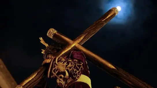 Procesiones del Viernes de Dolores en Sevilla: tiempo, hermandades, cofradías, horarios, recorridos… Procesiones del Viernes de Dolores en Sevilla: tiempo, hermandades, cofradías, horarios, recorridos…