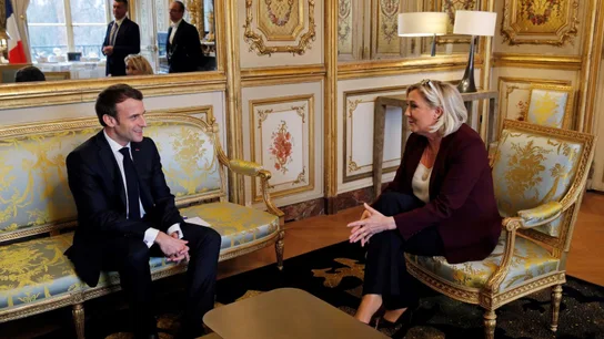 La extrema derecha de Le Pen rentabiliza la guerra de Putin y amenaza con asaltar el Elíseo La extrema derecha de Le Pen rentabiliza la guerra de Putin y amenaza con asaltar el Elíseo