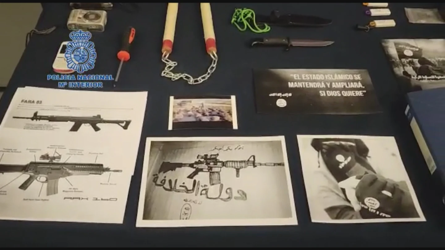 Detenido en Madrid un español converso radicalizado que poseía manuales sobre la fabricación de explosivos Detenido en Madrid un español converso radicalizado que poseía manuales sobre la fabricación de explosivos