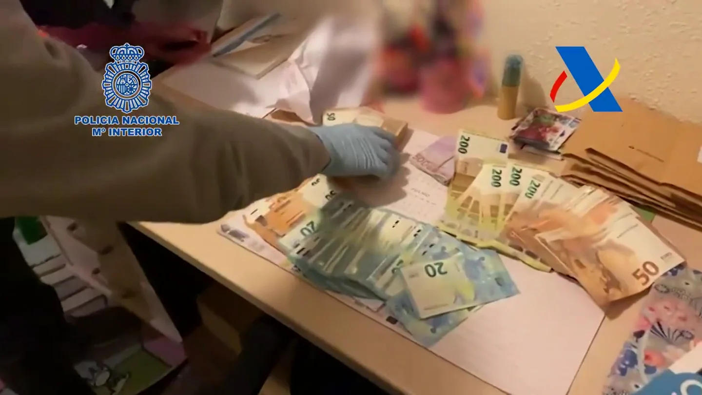 Golpe al tráfico de cocaína en Algeciras: cuatro detenidos y 3.500 kilos incautados Golpe al tráfico de cocaína en Algeciras: cuatro detenidos y 3.500 kilos incautados