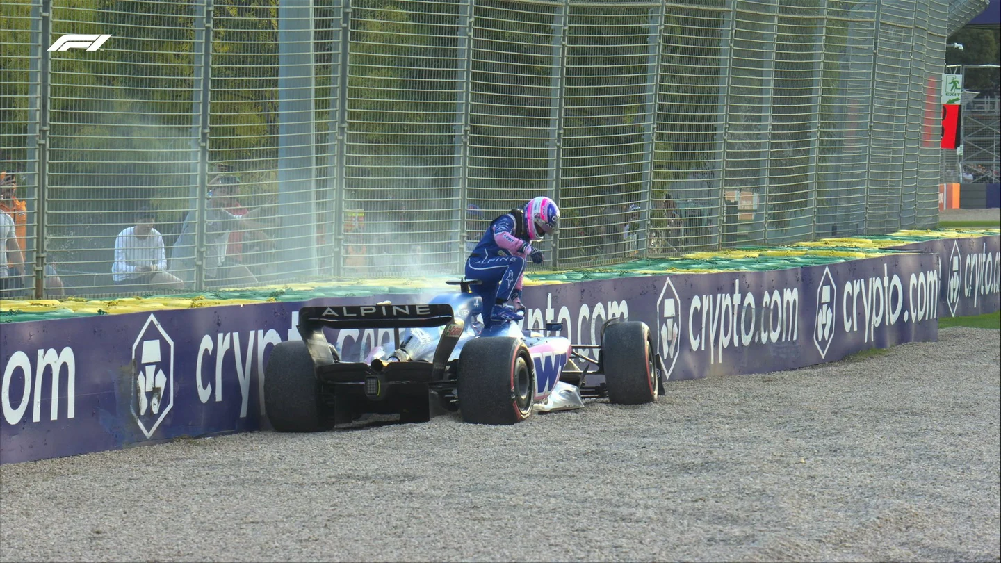 Accidente de Fernando Alonso en Q3 de Australia por un nuevo problema del Alpine A522 Accidente de Fernando Alonso en Q3 de Australia por un nuevo problema del Alpine A522