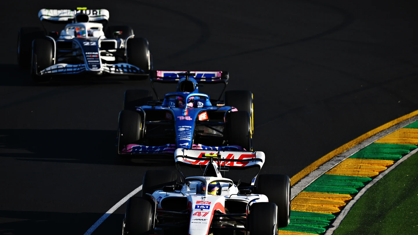 Alonso, entre Tsunoda y Mick Schumacher Alonso, entre Tsunoda y Mick Schumacher