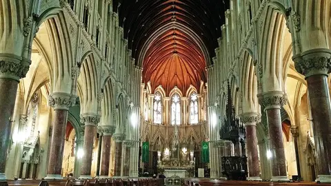 Interior de la Catedral de Cobh. Interior de la Catedral de Cobh.