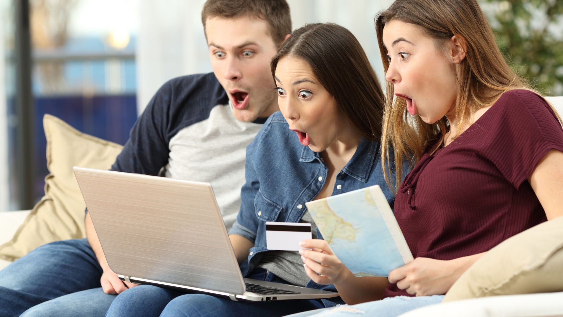 El truco de Google para comprar vuelos baratos que se ha hecho viral en TikTok