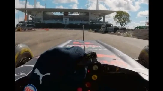 Sergio Pérez pilota en Miami Sergio Pérez pilota en Miami