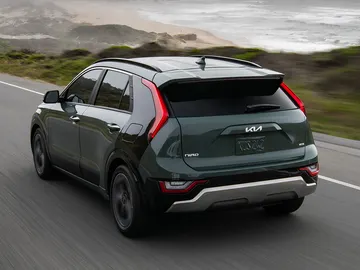 El nuevo Kia Niro híbrido llega desde 24.200 € al mercado español El nuevo Kia Niro híbrido llega desde 24.200 € al mercado español