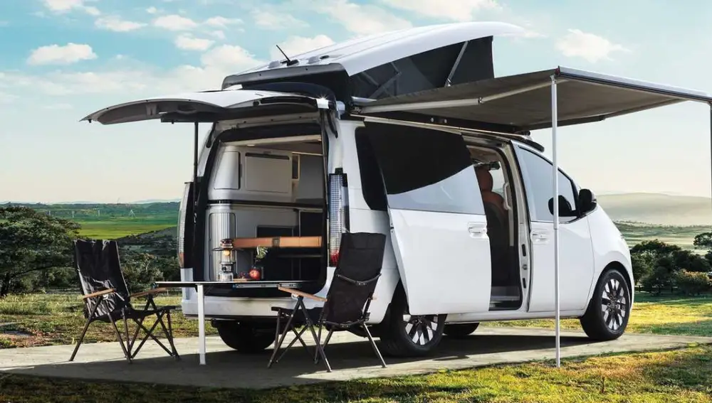 El Hyundai Staria se mete de lleno en el mundo de la aventura con su versión Lounge Camper