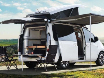 El Hyundai Staria se mete de lleno en el mundo de la aventura con su versión Lounge Camper