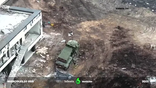 El millonario ucraniano que pidió que bombardearan su mansión tras ser tomada por el ejército ruso El millonario ucraniano que pidió que bombardearan su mansión tras ser tomada por el ejército ruso