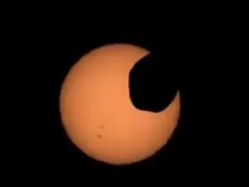 Perseverance graba un extraordinario eclipse solar en Marte