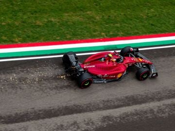 Un error de Carlos Sainz le deja sin pelear por la pole en Imola
