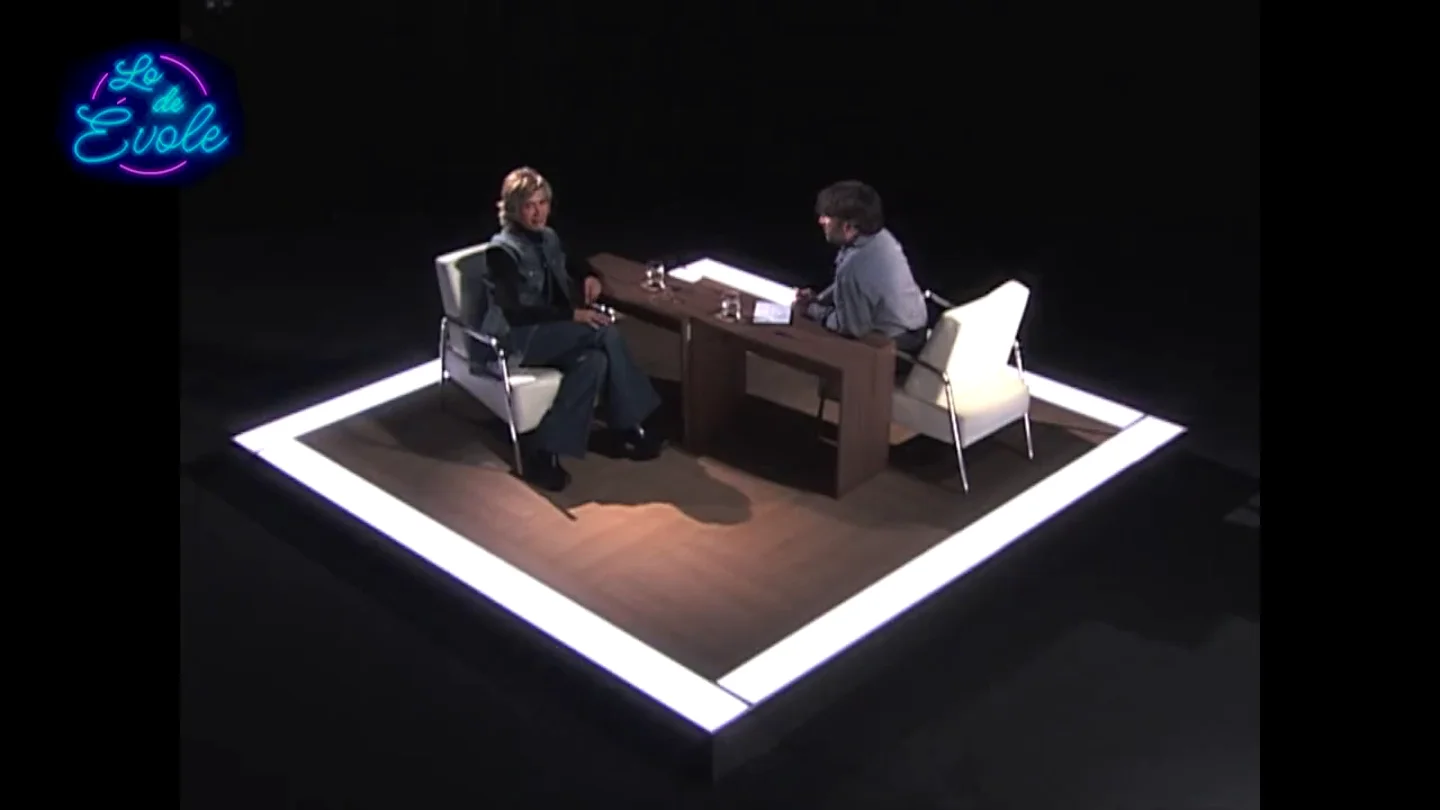 Así era 'La luna', el programa de Julia Otero en Televisión Española donde entrevistó a Lola Flores, Paul McCartney o Mario Conde Así era 'La luna', el programa de Julia Otero en Televisión Española donde entrevistó a Lola Flores, Paul McCartney o Mario Conde