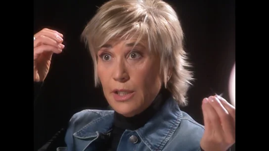 La cómica anécdota de Julia Otero con la reina Sofía por su peinado: "Metí la pata" La cómica anécdota de Julia Otero con la reina Sofía por su peinado: "Metí la pata"