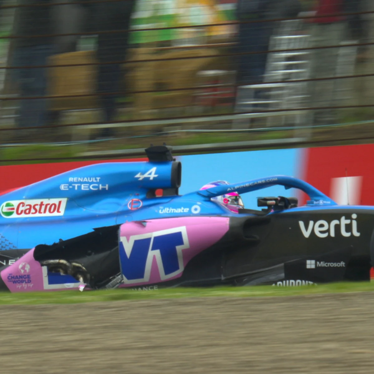 Fernando Alonso pierde medio coche en Imola y abandona tras seis vueltas en  el Emilia Romagna