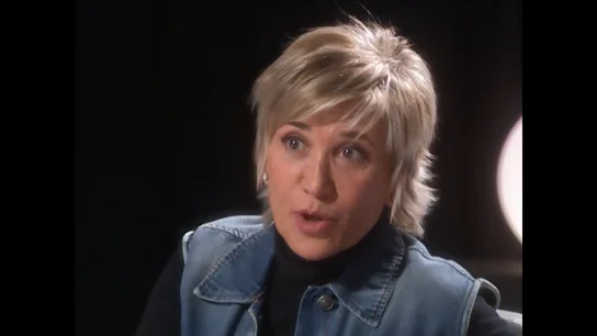 Así educó a Julia Otero su padre en el feminismo para que no necesitara a ningún hombre: "Me enseñó a ser independiente" Así educó a Julia Otero su padre en el feminismo para que no necesitara a ningún hombre: "Me enseñó a ser independiente"