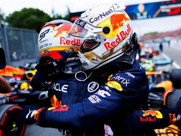 Max Verstappen y Sergio Pérez firman un doblete en casa de Ferrari Max Verstappen y Sergio Pérez firman un doblete en casa de Ferrari