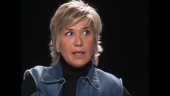 La petición de Julia Otero a las mujeres para romper el techo de cristal: "Hay que liberarse de las culpas, arriesgar y tener ambición" La petición de Julia Otero a las mujeres para romper el techo de cristal: "Hay que liberarse de las culpas, arriesgar y tener ambición"