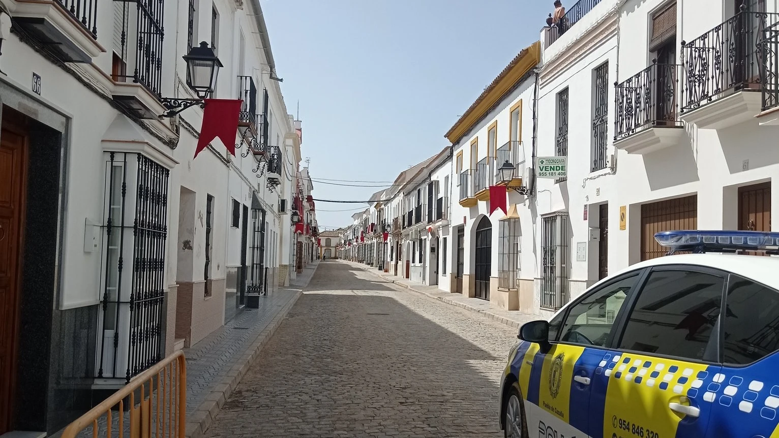 Un coche de Policía Local de La Puebla de Cazalla