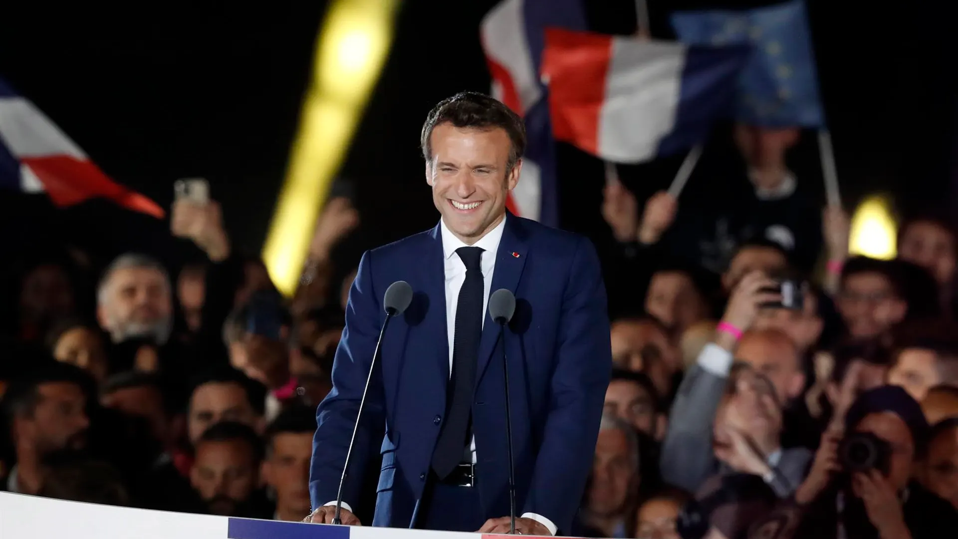 Macron celebra su victoria en Francia
