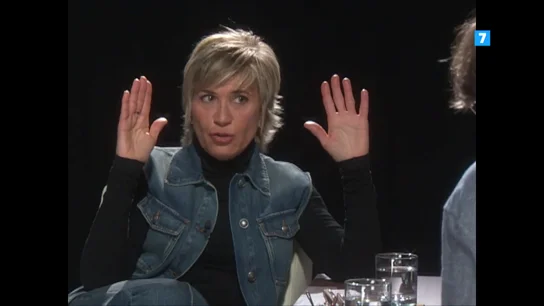 Julia Otero: "Yo solo soy una enferma que de momento ha superado el cáncer" Julia Otero: "Yo solo soy una enferma que de momento ha superado el cáncer"