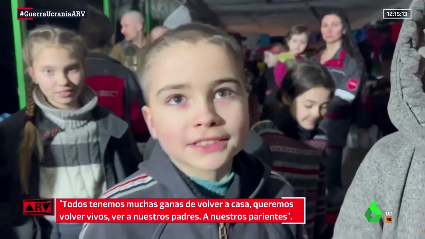 Hablan los niños atrapados en la acería Azovstal en Mariúpol: "Queremos volver vivos a ver a nuestros padres" Hablan los niños atrapados en la acería Azovstal en Mariúpol: "Queremos volver vivos a ver a nuestros padres"