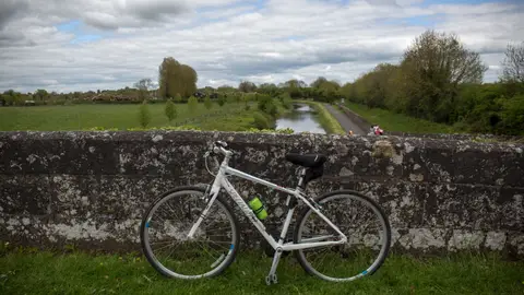 Vía Verde del Canal Real. Irlanda Vía Verde del Canal Real. Irlanda
