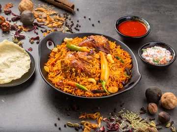 10 restaurantes para comerte Qatar... a menos de 10 euros el menú 10 restaurantes para comerte Qatar... a menos de 10 euros el menú